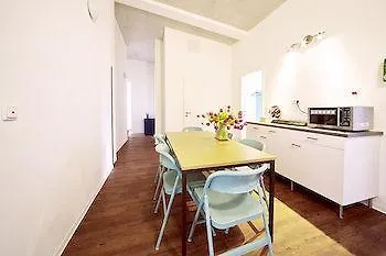 Nachtquartier Hostel Hamburg Germany